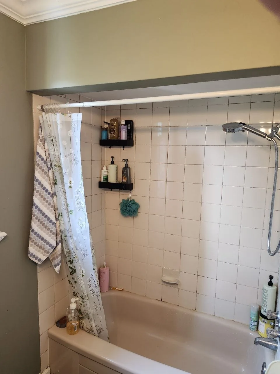 Tiled shower before renovation