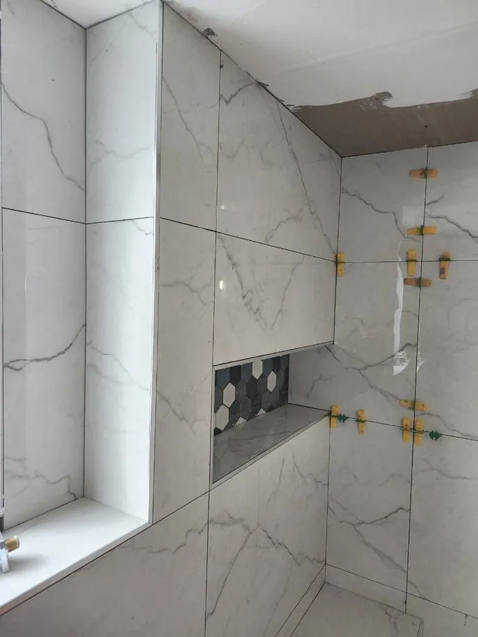 Hexagon mosaic accent