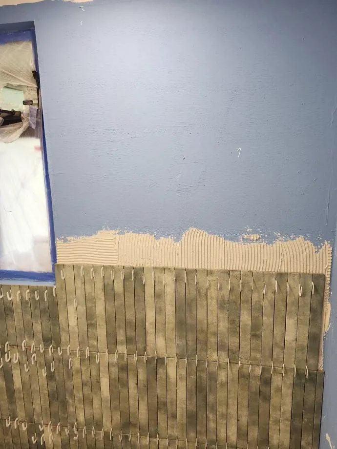 Vertical stack-bond layout