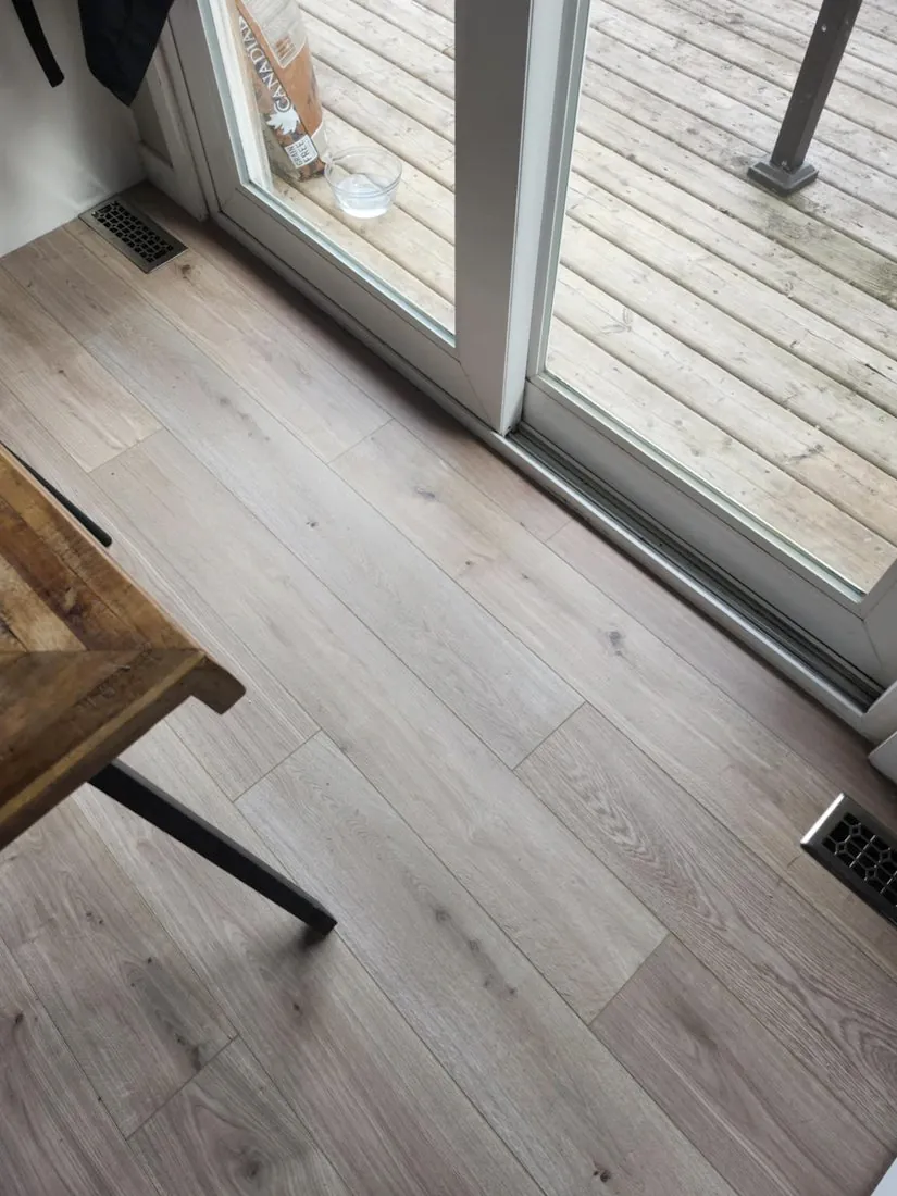 Crisp finish at the patio door