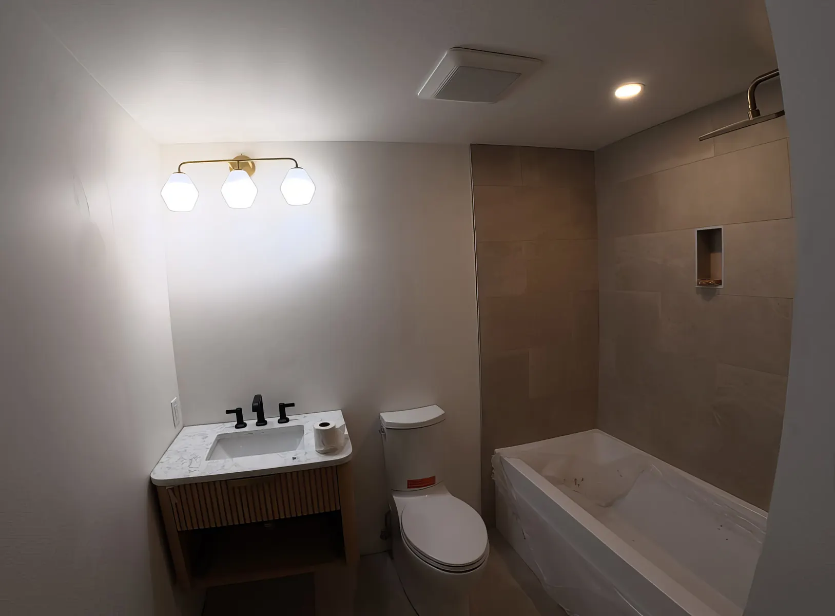 Vanity, toilet & tub