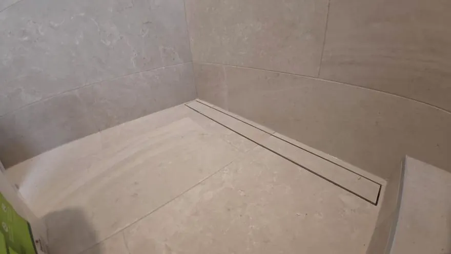 Linear shower drain