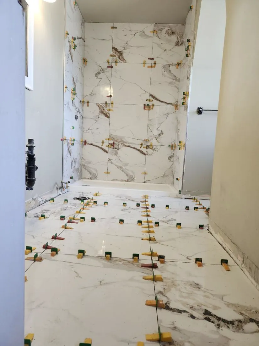 Walls & floor going up