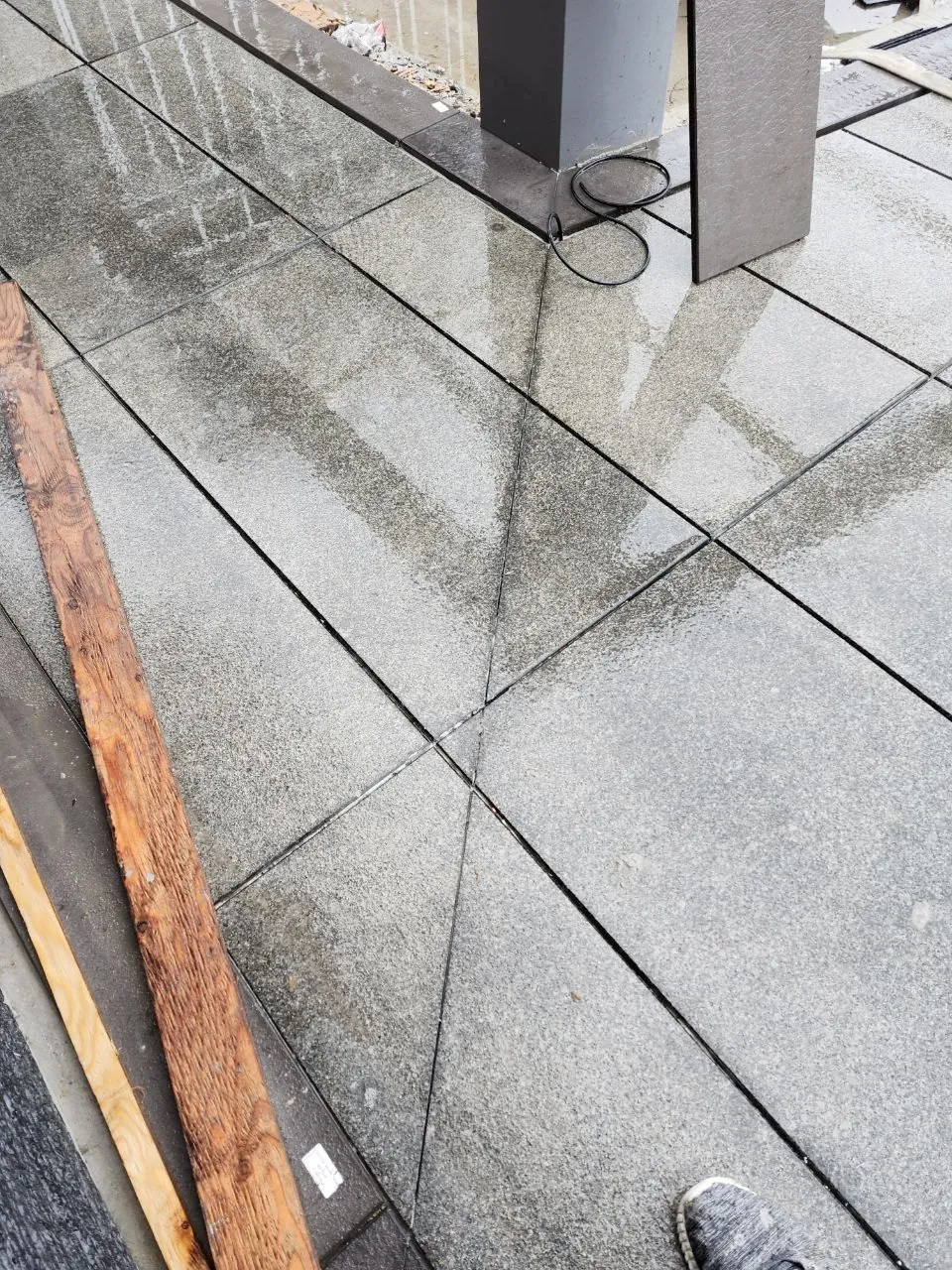 Flamed granite paver detail